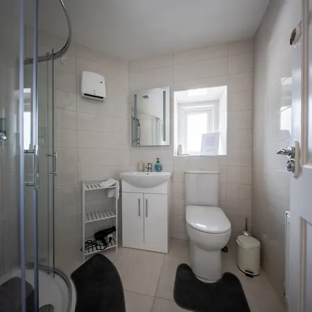 Сasa de vacaciones Spacious Townhouse In Kinvara Perfect For Groups *