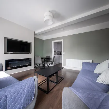 Brand New Townhouse In An Incredible Location Casa de Férias Kinvara