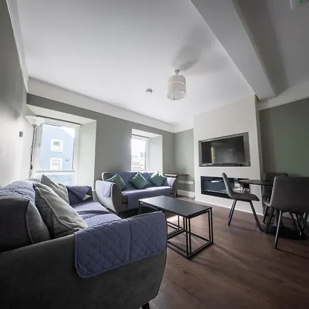 Сasa de vacaciones Spacious Townhouse In Kinvara Perfect For Groups