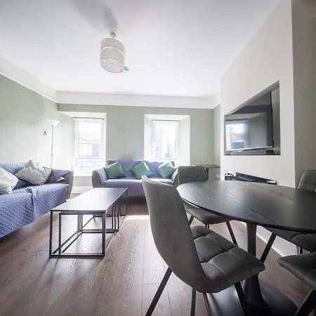 Сasa de vacaciones Spacious Townhouse In Kinvara Perfect For Groups