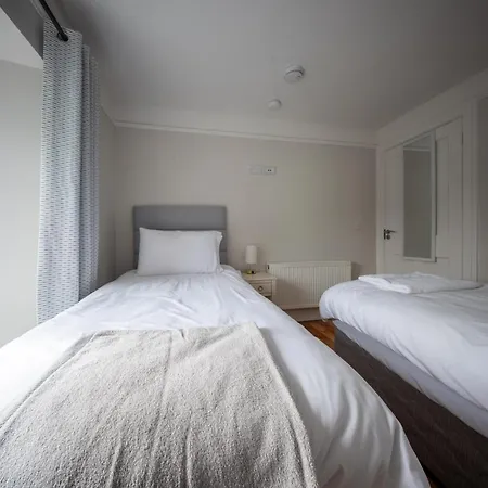 Casa de Férias Spacious Townhouse In Kinvara Perfect For Groups Kinvara