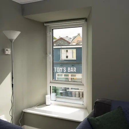 Spacious Townhouse In Perfect For Groups 펜션 킨바라